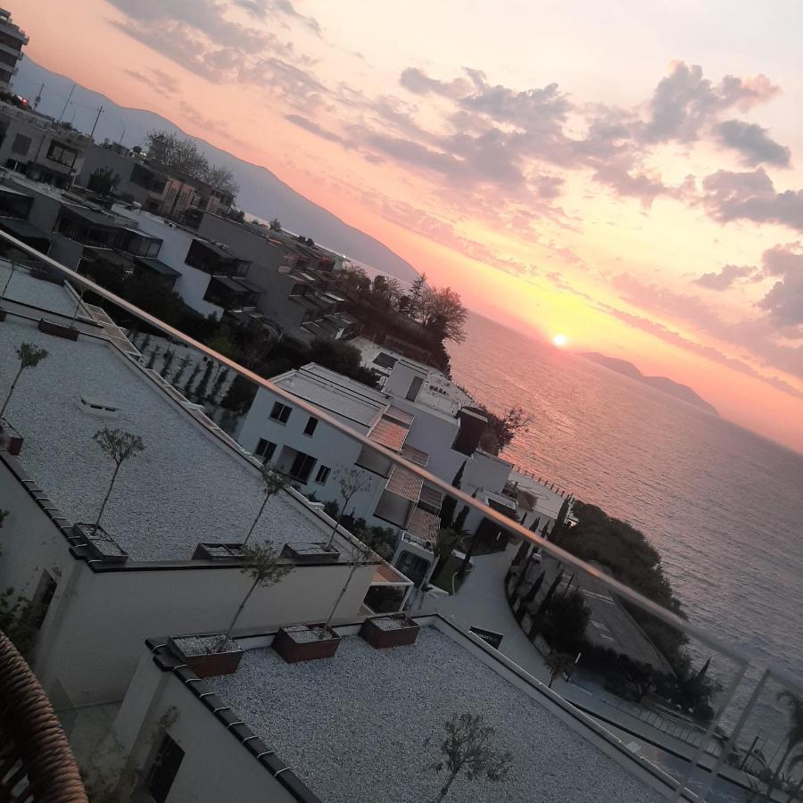 Villa Amos At Aquamarine Residence Vlore Bagian luar foto